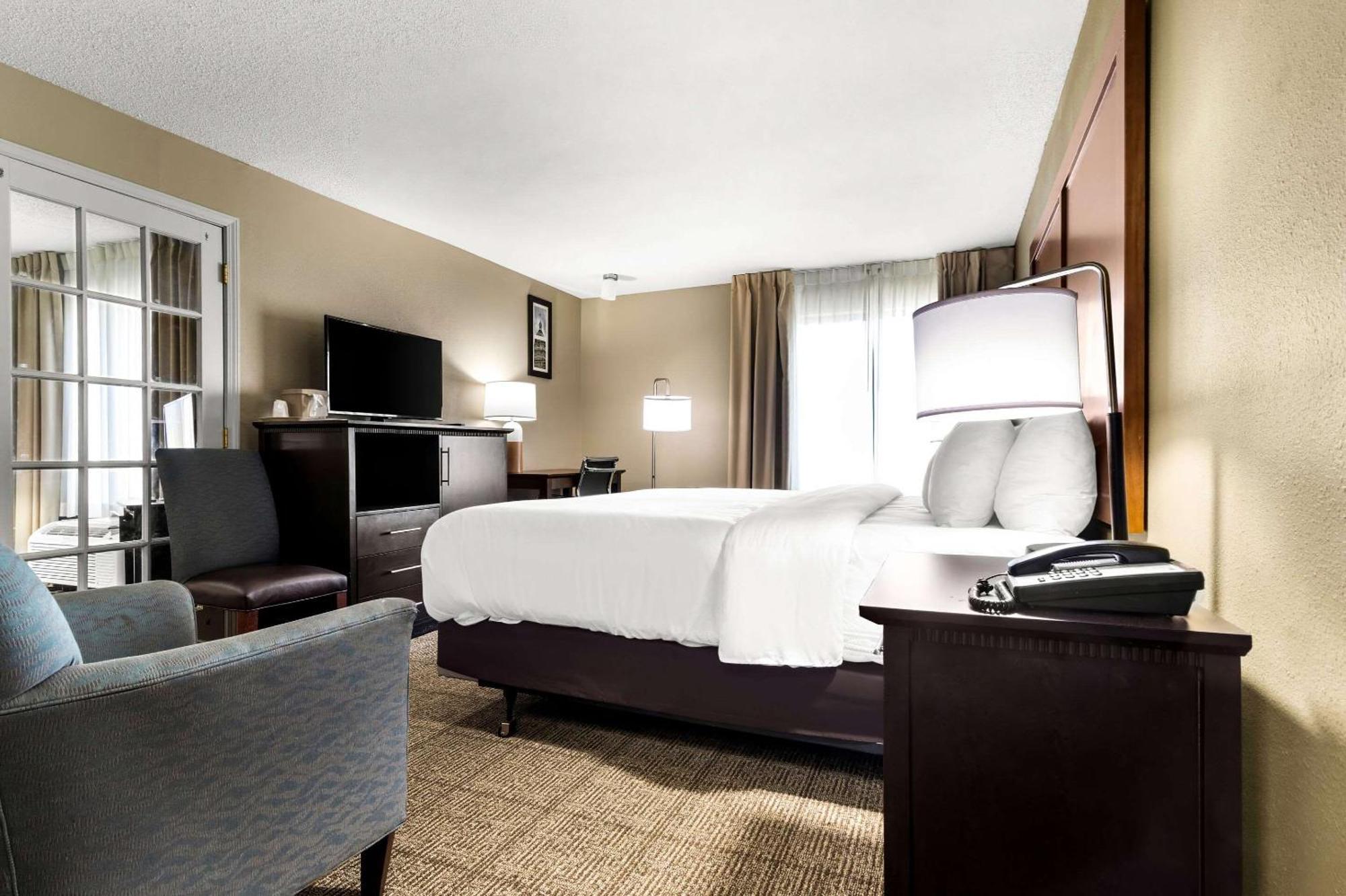 Comfort Inn Evansville East Exterior photo